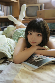 伸进去吃胸膜下面的视频第15集